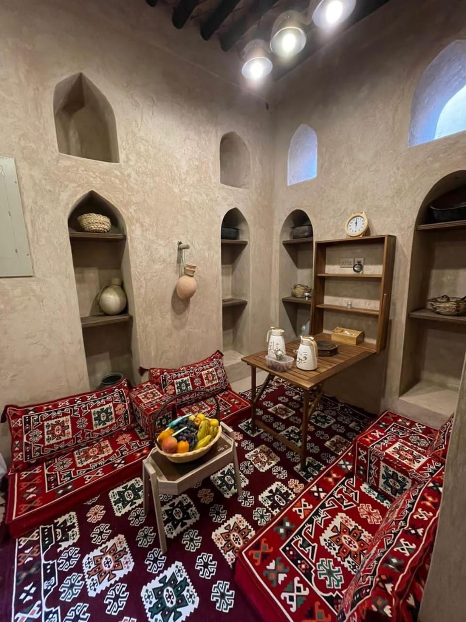 Jawharat Alaqar Inn نزل جوهرة العقر Нізва Екстер'єр фото
